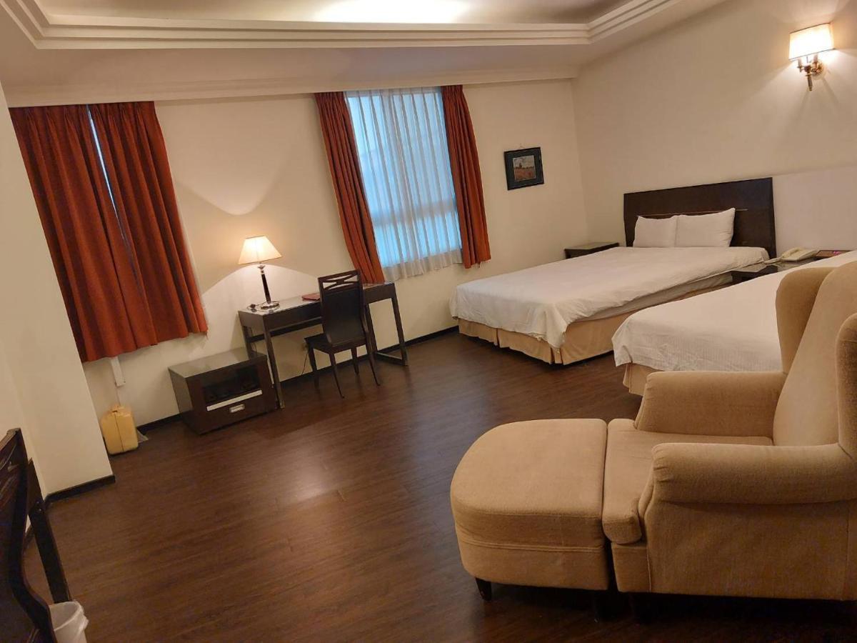 Herkang Hotel Тайчжун Екстер'єр фото