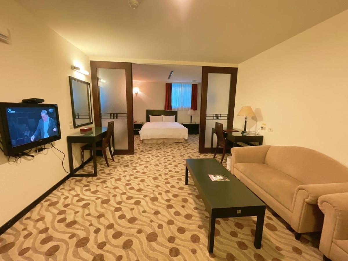 Herkang Hotel Тайчжун Екстер'єр фото