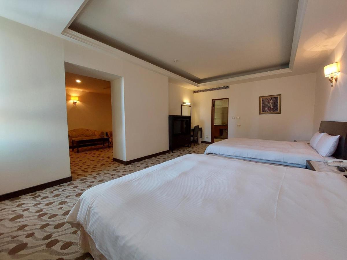 Herkang Hotel Тайчжун Екстер'єр фото