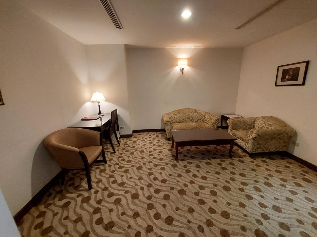 Herkang Hotel Тайчжун Екстер'єр фото