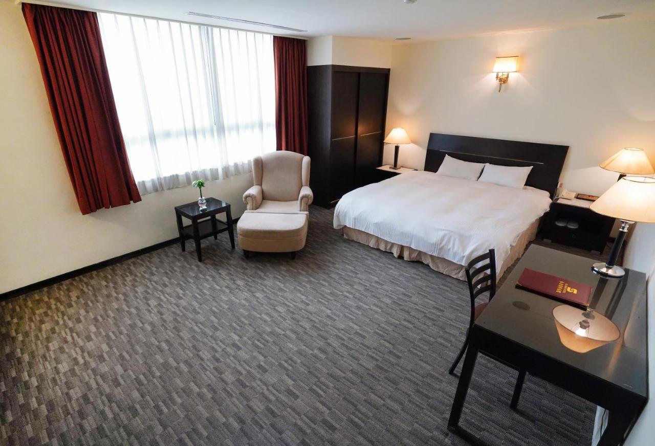 Herkang Hotel Тайчжун Екстер'єр фото