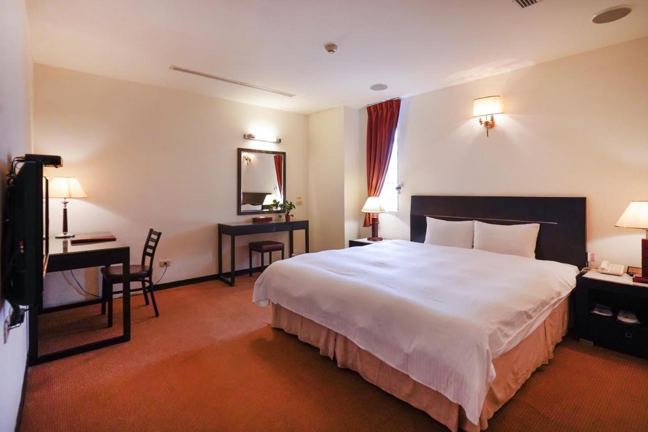 Herkang Hotel Тайчжун Екстер'єр фото