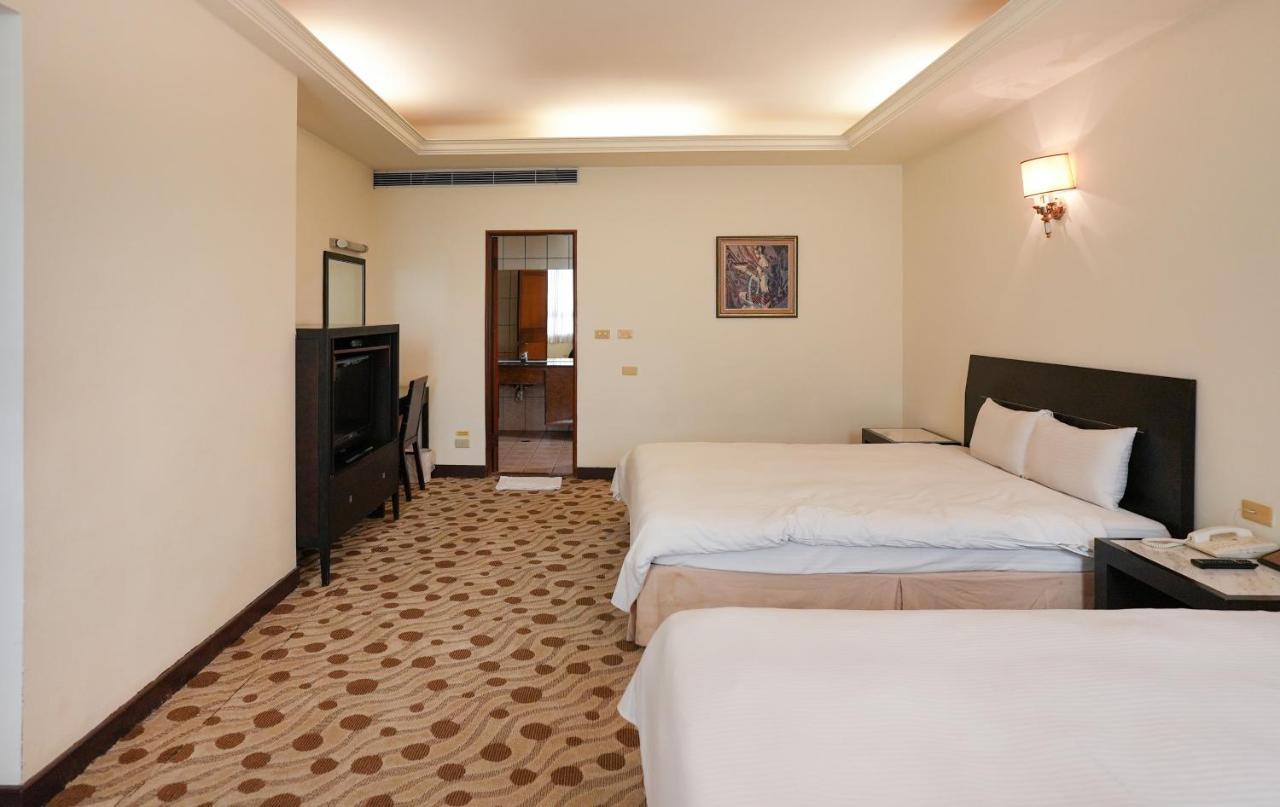 Herkang Hotel Тайчжун Екстер'єр фото