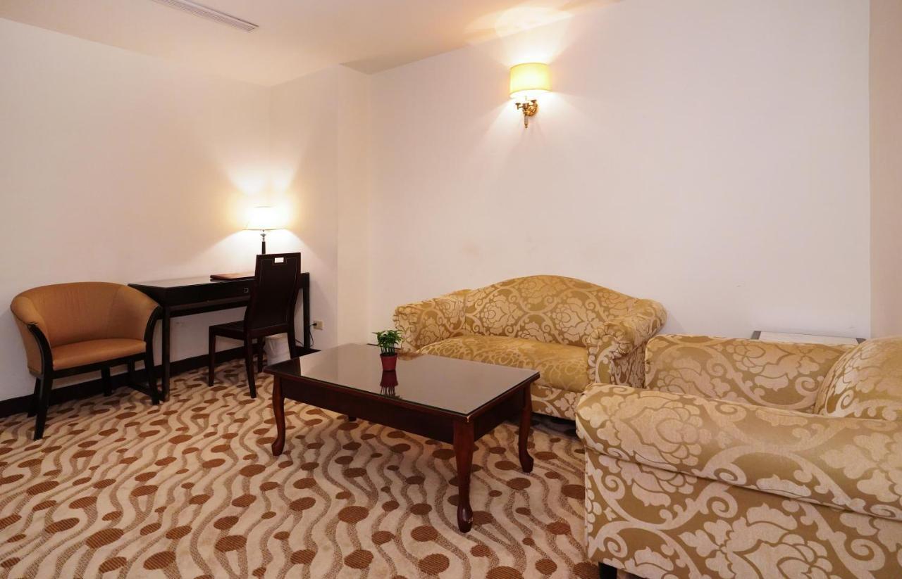Herkang Hotel Тайчжун Екстер'єр фото