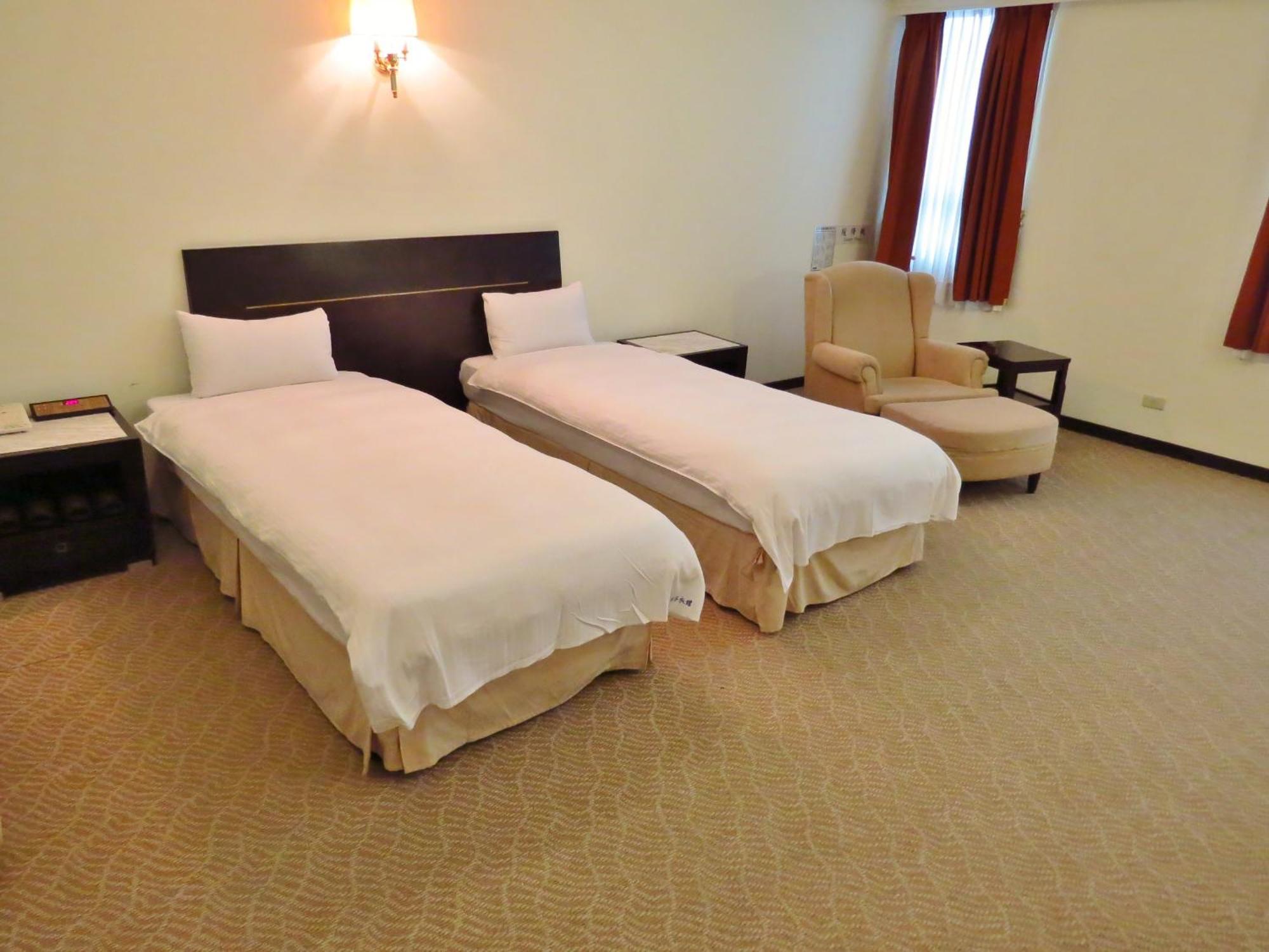 Herkang Hotel Тайчжун Екстер'єр фото